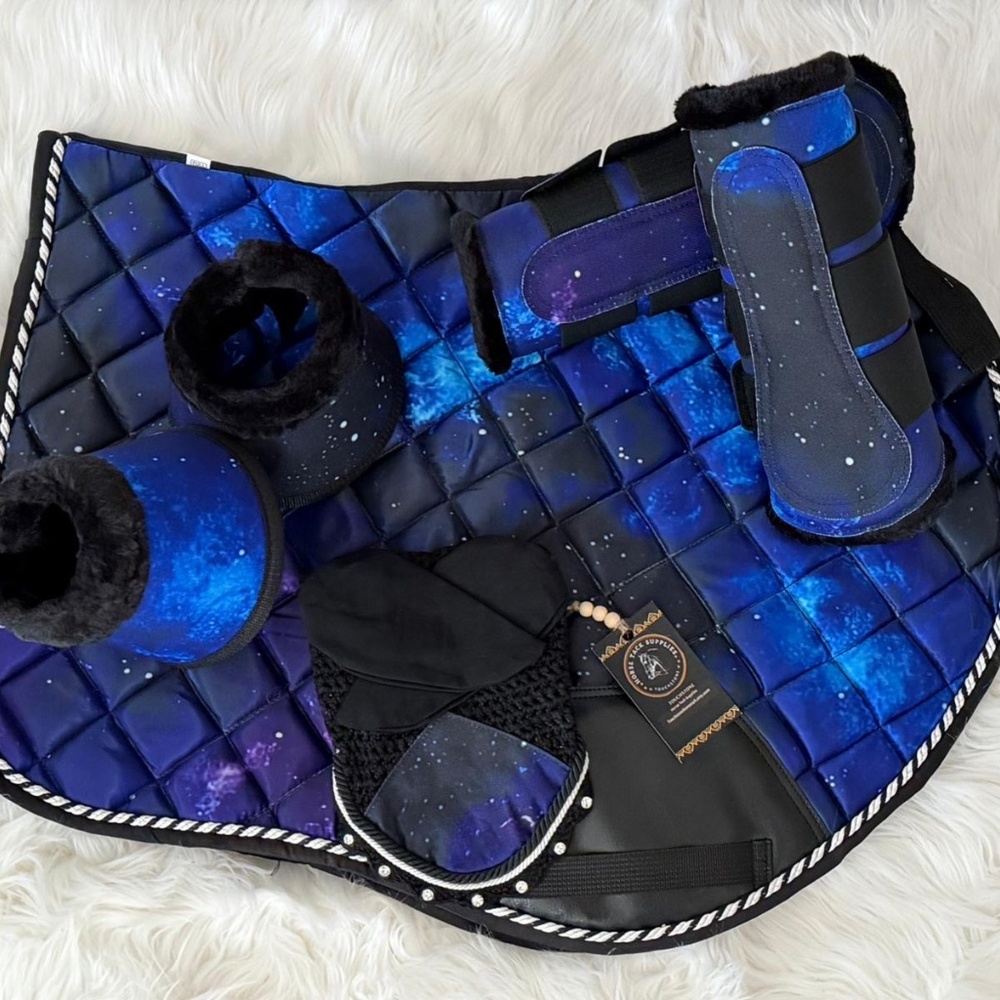 Galaxy Saddle pad, Fly veil, Brushing Boots and bell boots